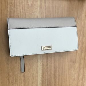 Kate Spade Wallet in Great Condition